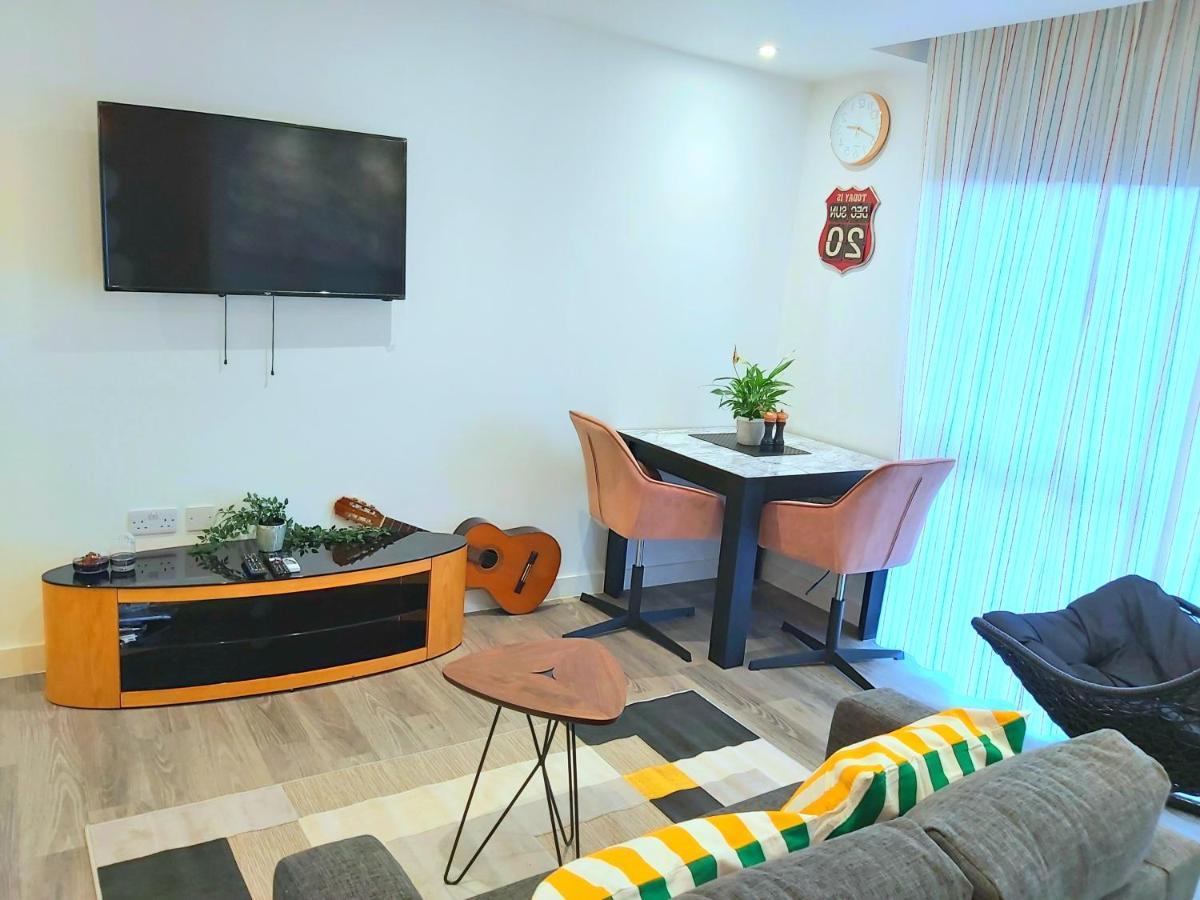 Great Studio Apartments - Netflix, Wifi, Digital Tv Σέφιλντ Εξωτερικό φωτογραφία