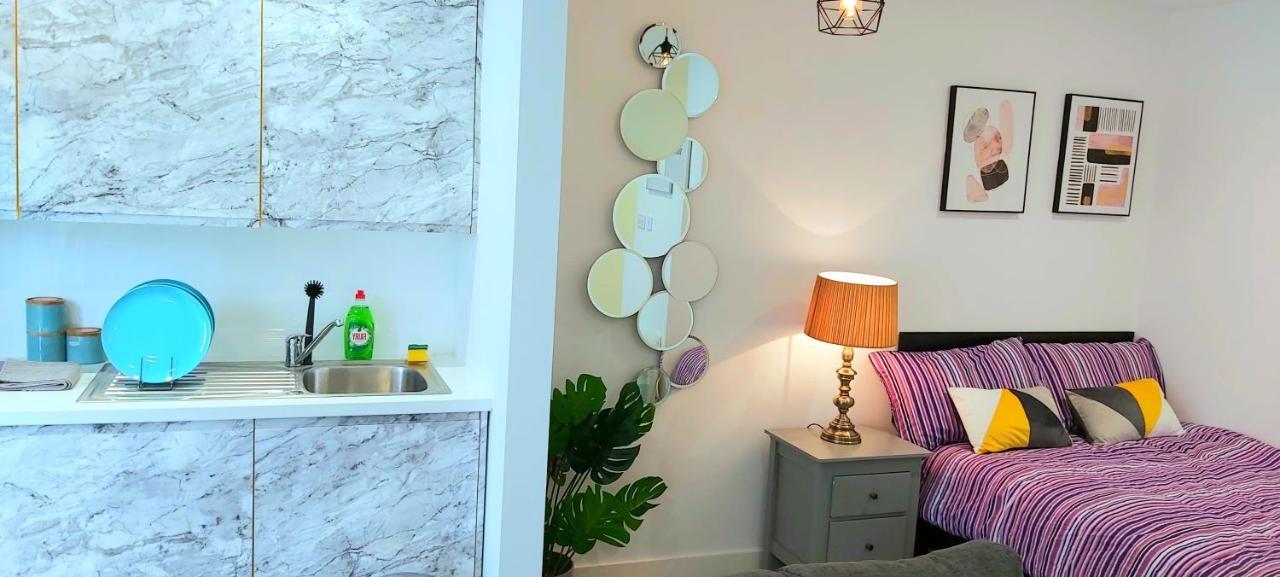 Great Studio Apartments - Netflix, Wifi, Digital Tv Σέφιλντ Εξωτερικό φωτογραφία