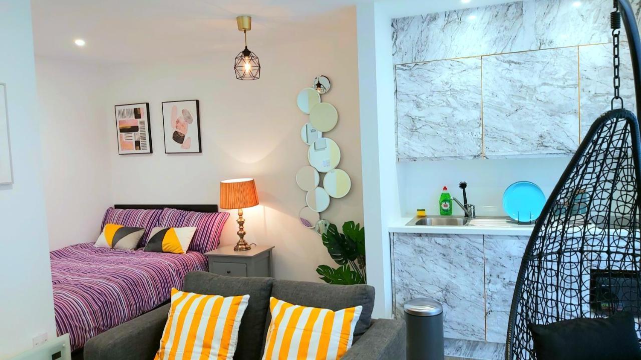 Great Studio Apartments - Netflix, Wifi, Digital Tv Σέφιλντ Εξωτερικό φωτογραφία