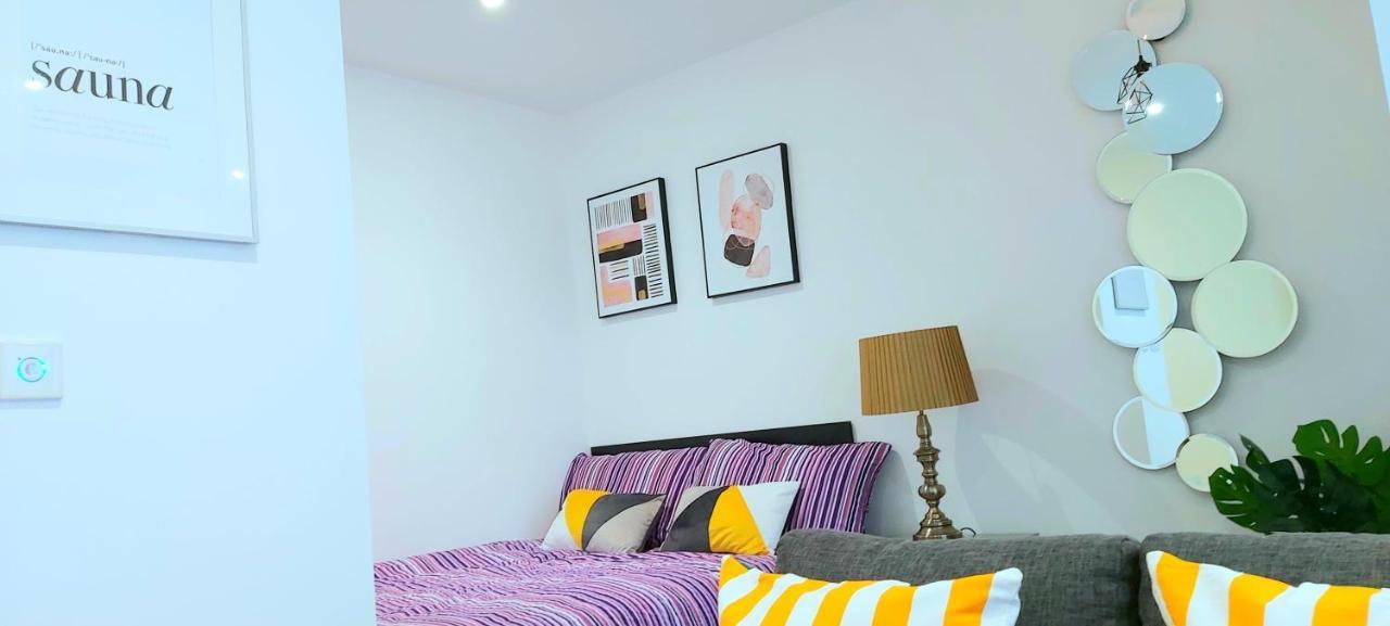 Great Studio Apartments - Netflix, Wifi, Digital Tv Σέφιλντ Εξωτερικό φωτογραφία