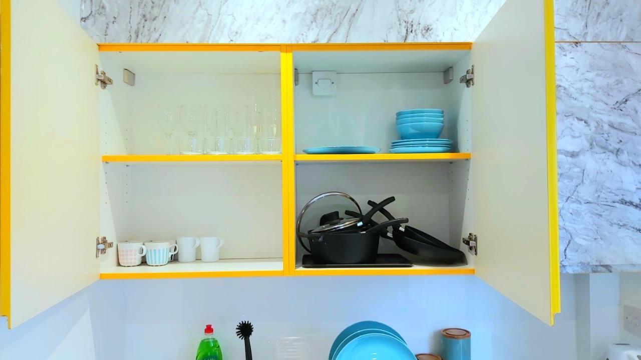 Great Studio Apartments - Netflix, Wifi, Digital Tv Σέφιλντ Εξωτερικό φωτογραφία