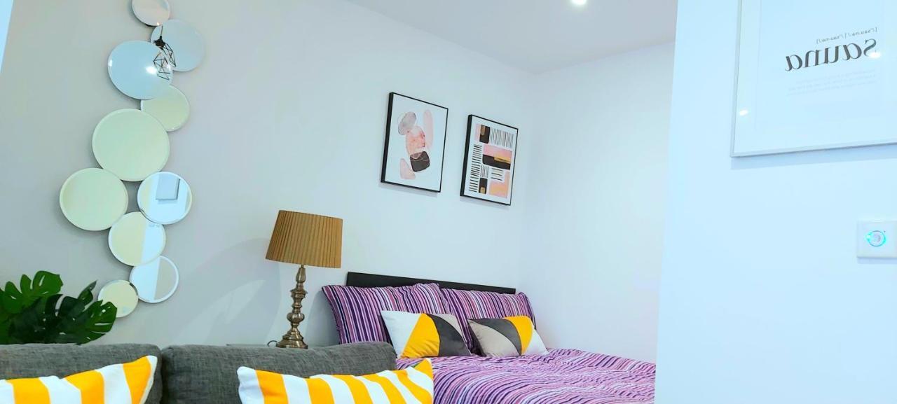 Great Studio Apartments - Netflix, Wifi, Digital Tv Σέφιλντ Εξωτερικό φωτογραφία