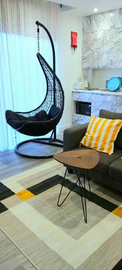 Great Studio Apartments - Netflix, Wifi, Digital Tv Σέφιλντ Εξωτερικό φωτογραφία