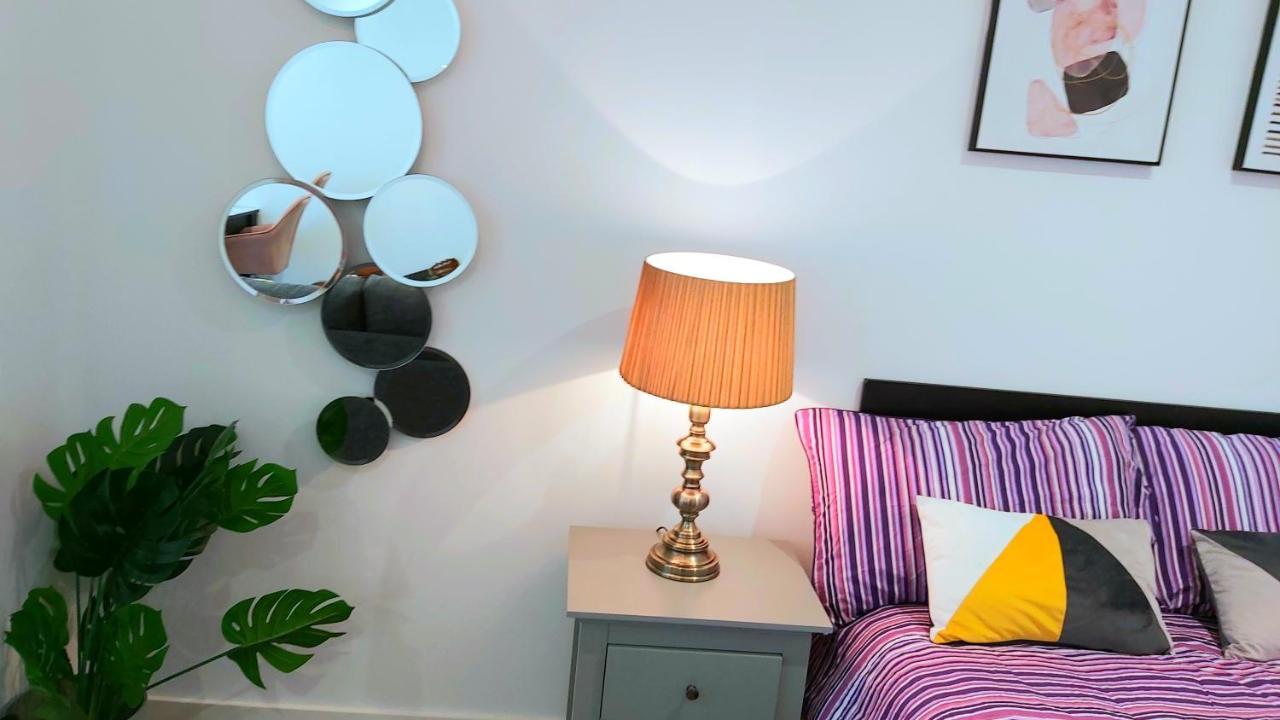 Great Studio Apartments - Netflix, Wifi, Digital Tv Σέφιλντ Εξωτερικό φωτογραφία