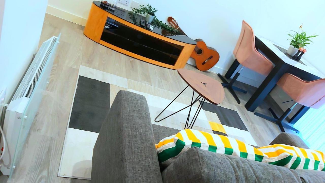 Great Studio Apartments - Netflix, Wifi, Digital Tv Σέφιλντ Εξωτερικό φωτογραφία